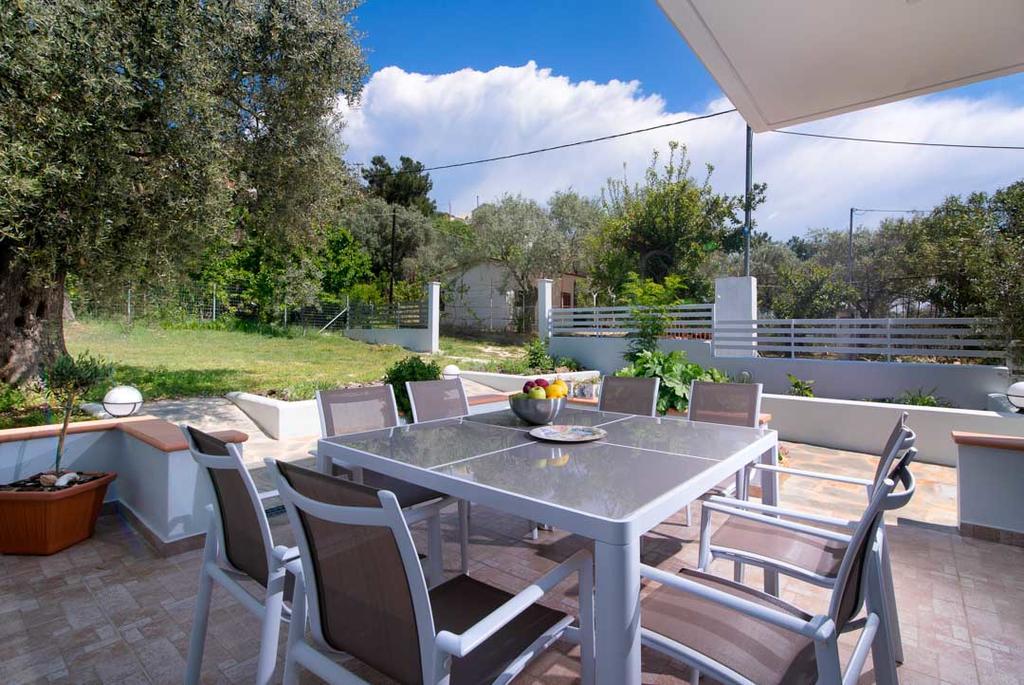 Olive Garden Villas And Apartments Chrysi Ammoudia Exterior photo